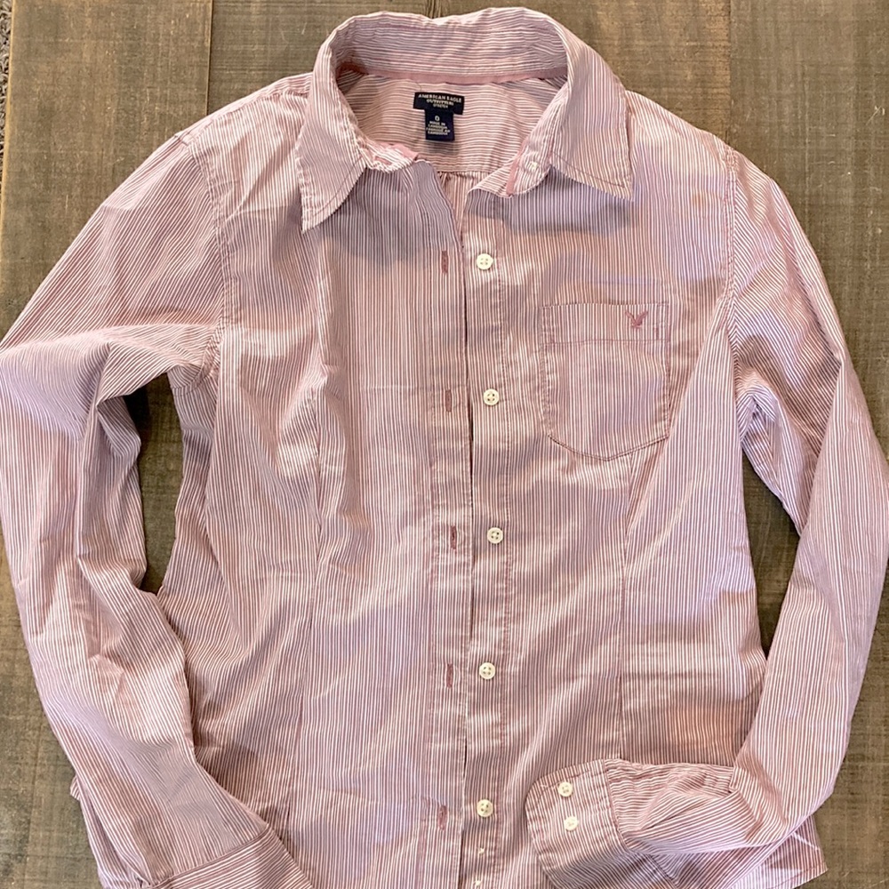 Y2K America Eagle Women’s Button Down Pink & White Striped (Size 0)